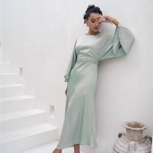 Elegant Sage Green Midi Dress